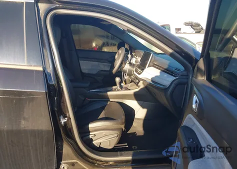 2025 Jeep Compass Latitude 4X4 from USA, damaged, VIN 3C4NJDBNXST610528